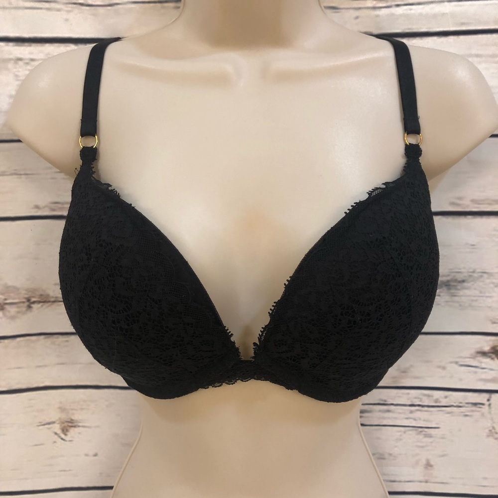 VS lace bra- 32DDD new w/o tags